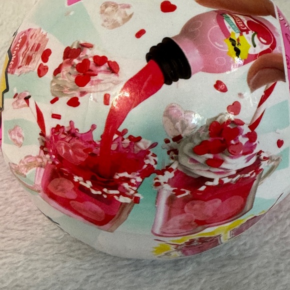 MGA Miniverse Make It Mini Valentine’s Sealed Blind Ball —‎ NEW - Picture 2 of 4